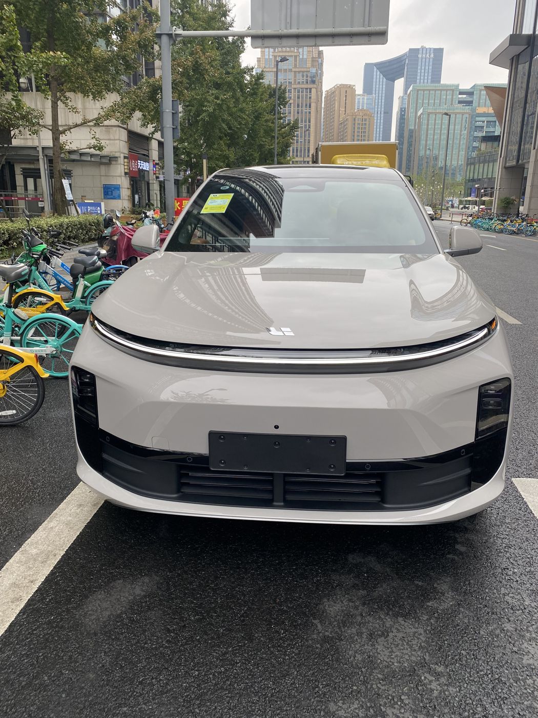choice旗舰厅 MEGA 高压纯电 MPV